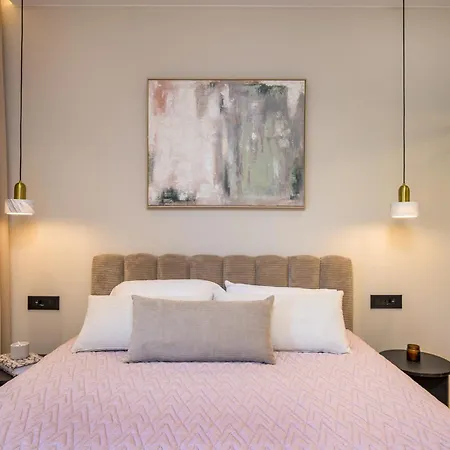 Msbeach Luxury Homes - Manolis